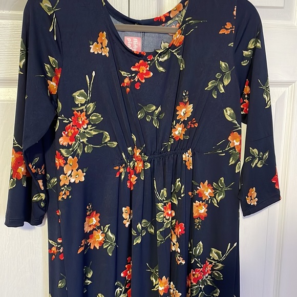 Long dress. Wore once. - Picture 2 of 3